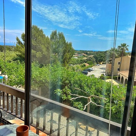 Grand Studio Avec Piscine Presqu'Ile De Giens Hyères Exterior foto
